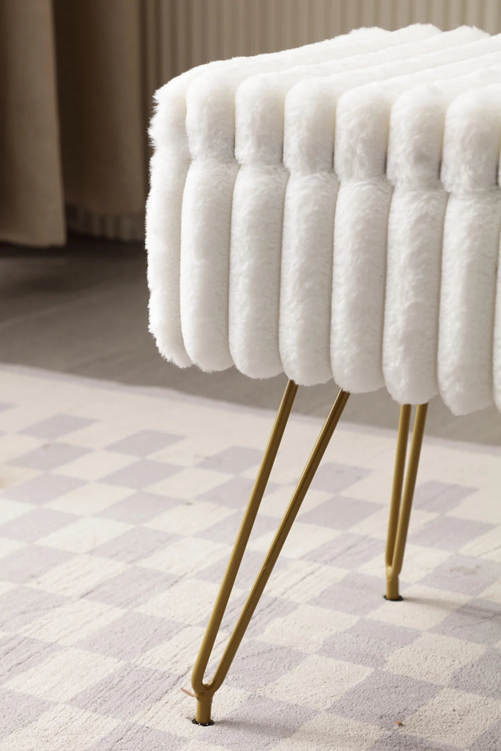 Tabouret de vanité chic en fausse fourrure avec rangement intégré